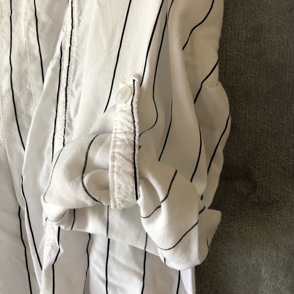 Bailey & Chloe Women Blouse Size M Stripes V Neck Roll tab Sleeve Flowy Summer - Picture 6 of 15